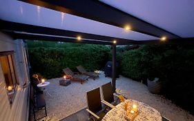 Pure - Chalet Zeeland - Garden Out Of Sight